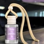 a - DIFUSOR AUTO GARDENIAS Y FLOR BLAN 10ML AMBAR